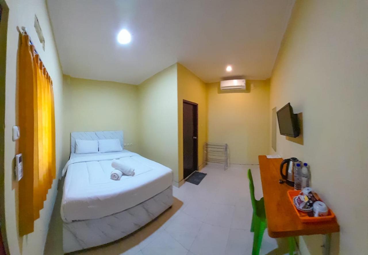 Fx72 Labuan Bajo Hotel Buitenkant foto
